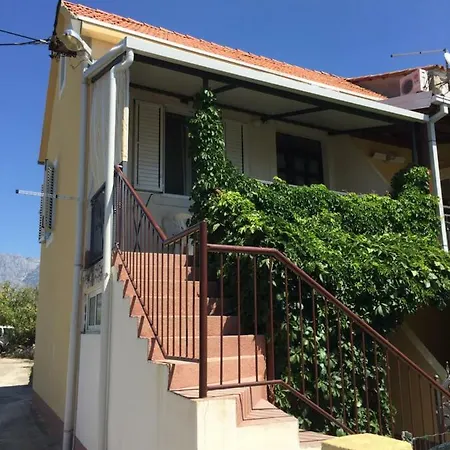 Lovely Ana Apartman *